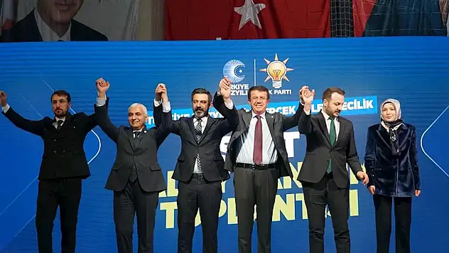 AK Parti Siirt ve İlçe Belediye Başkan Adayları Tanıtım Toplantısını Gerçekleştirdi
