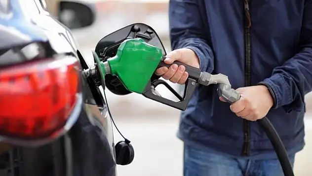 Akaryakıta ÖTV Ayarı: Benzin, Motorin ve Otogaza Büyük Zam