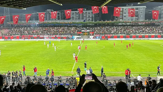 Amedspor'dan Vanspor'a Destek Mesajı: 'Kapımız ve Kalbimiz Açık'