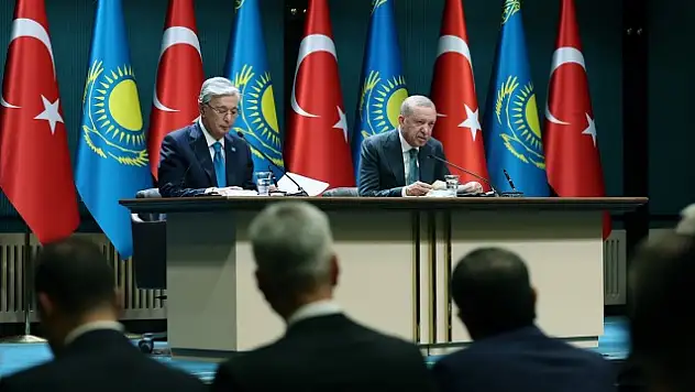 Ankara'da 20 Anlaşmalık Dev Ticaret Adımı: Türkiye ile Kazakistan Stratejik Ortaklığı Büyüyor