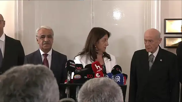 Bahçeli'den DEM Heyetine Kabul: 'Terörsüz Türkiye' İçin Temaslar Sürüyor