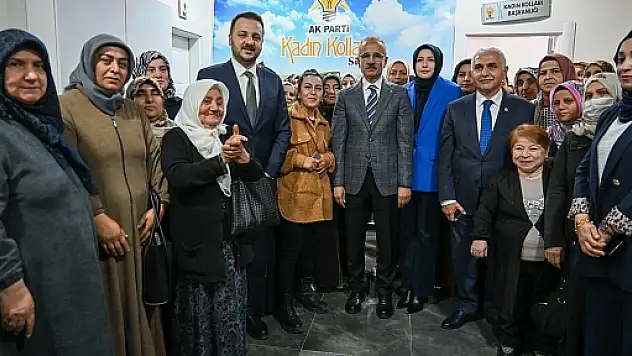 Bakan Uraloğlu, AK Parti Siirt İl Başkanlığı'nı Ziyaret Etti