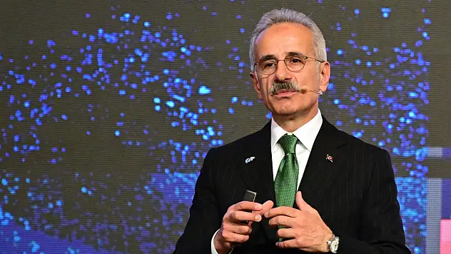 Bakan Uraloğlu: Kalkınma Yolu Koridoru ile Türkiye Küresel Ticarette Yeni Bir Lojistik Merkez Olacak