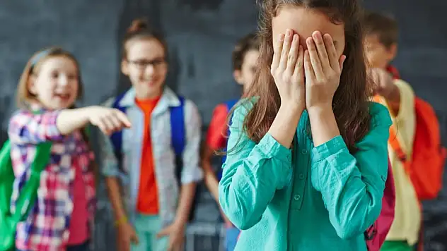 Bakanlık ve UNİCEF, Çocukların Güvenliği İçin Dijital Tehditler ve Akran Zorbalığını Masaya Yatıracak