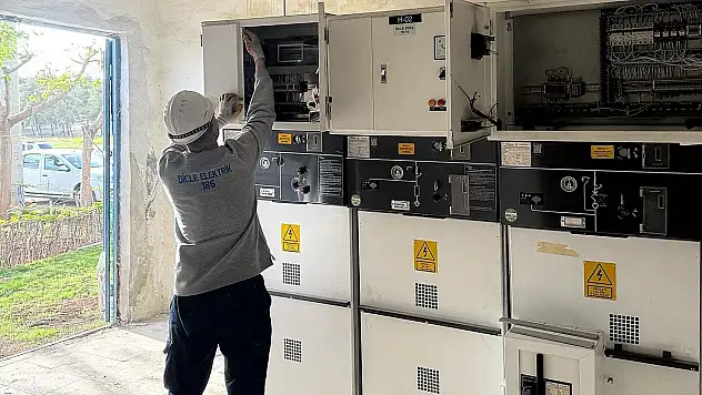 Bakır Hırsızları Binlerce Hane ve Resmi Kurumu Elektriksiz Bıraktı