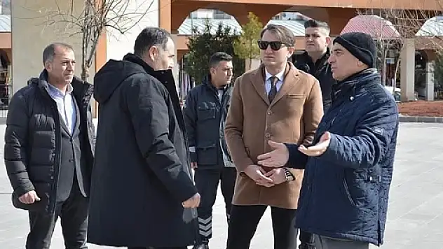 Baykan Kaymakamı Özcan, Veysel Karani Türbesi'nde İncelemelerde Bulundu