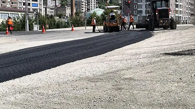 Baykan Sarı Tepesinde Parke Yenileme Çalışmaları