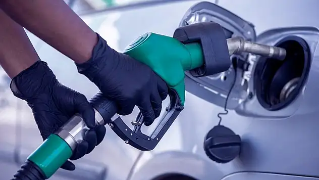 Benzin ve motorin 2023 güncel fiyatları (31 Mart 2023 akaryakıt fiyatları)