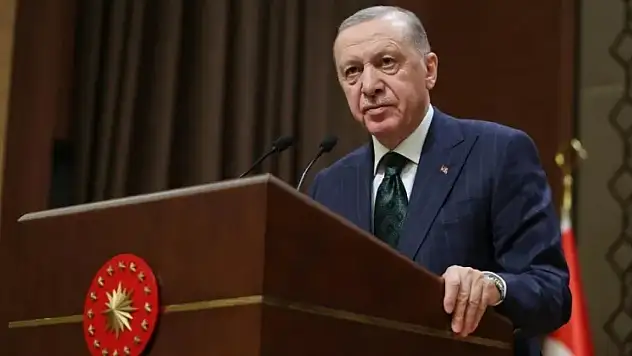 Cumhurbaşkanı Erdoğan'ın Maaşı 411 Bin 800 TL'ye Yükseldi! 6 Aylık Enflasyon Sonrası Devlet Üst Düzey Maaşlarına Zam Geldi