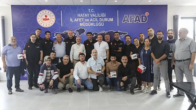 Deprem Bölgesindeki Basın Kuruluşlarına Teknik Ekipman Desteği
