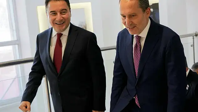 DEVA Partisi Genel Başkanı Babacan, Yeniden Refah Partisi Genel Başkanı Erbakan'ı Ziyaret Etti