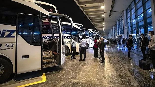 Devlet, Bayramda Gençleri Unutmadı! Öğrencilere 3.800 TL Ulaşım Desteği