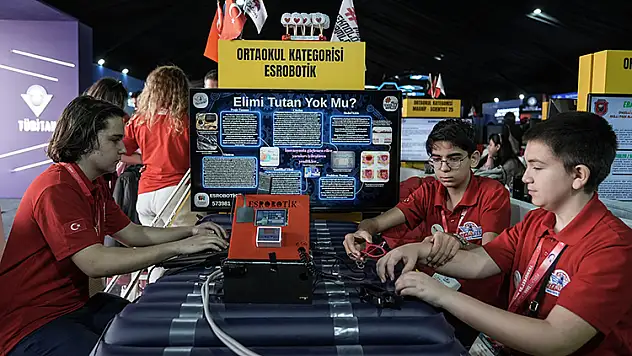 Devlet Korumasındaki Çocuklar, TEKNOFEST KKTC'de Doğa Dostu Projelerini Sergiliyor