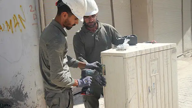 Dicle Elektrik Şanlıurfa'da 6 Ayda Kırılan 3 Bin Panoyu Onardı