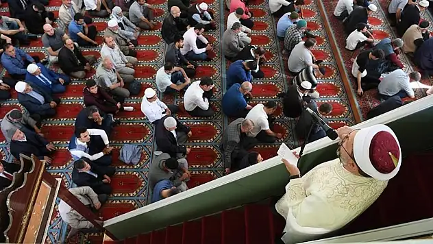 Diyanet'ten Sert Uyarı: ''Kamu Malına El Uzatan Cehennemle Yüzleşir'' - 27 Haziran 2025 Cuma Hutbesi