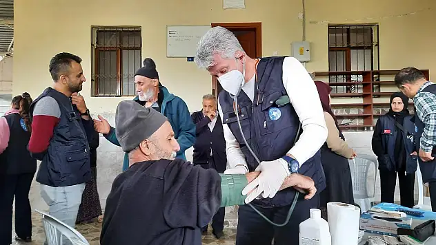 Dünya Doktorları: 'İnsani Yardım Çalışanlarına Daha İyi Koruma ve Güvenlik Ortamı Sağlanmalı'