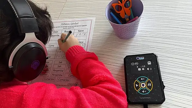 Eğitim Alanında Geliştirilen Yapay Zeka Destekli Türk Yazılımı Dünyada Bir İlke İmza Attı