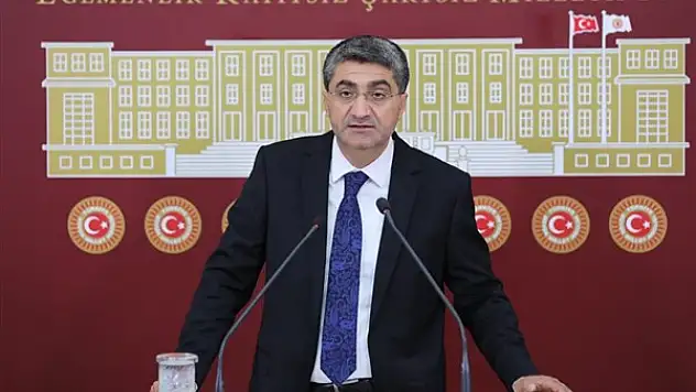 Ekmen, DEM Parti Seçmeninin CHP'ye Neden Kızgın Olduğunu Açıkladı