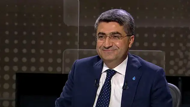 Ekmen: 'DEVA Partisi Adaylarına Etik Kurallar Bildirgesi İmzalattık'