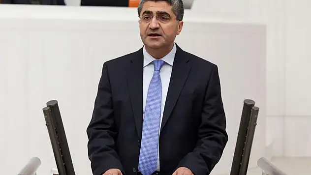 Ekmen'den Merkez Bankası Başkanına Soru