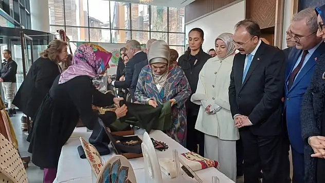 Emine Erdoğan, İstanbul'da Siirtli Kadınlarla Bir Araya Geldi