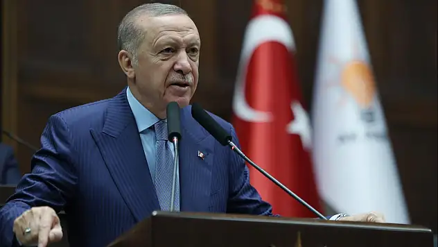 Erdoğan'dan Grup Toplantısında Net Mesaj: ''Yargıya Hesap Vereceksiniz, Türkiye'yi Şarlatanlara Teslim Etmeyeceğiz''