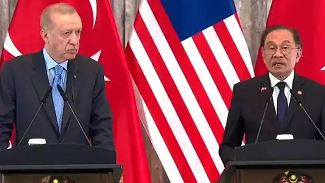 Erdoğan: 'Türkiye-Malezya Arası Ticaret Hacmini 10 Milyar Dolara Çıkardık'