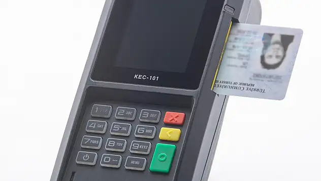 Eski Kimlik Kartı Kullanımı 1 Ocak İtibariyle Son Buluyor