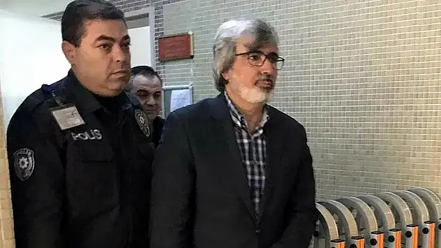 FADIL AKGÜNDÜZ'E 2 BİN 504 YIL HAPİS CEZASI!