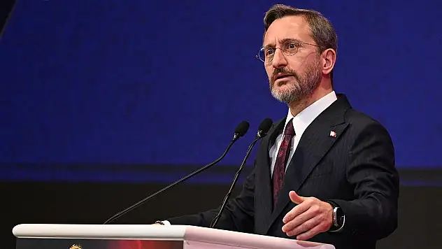 Fahrettin Altun'dan CHP'ye Sert Tepki: ''Özgürlüklere Ket Vurma Anlayışından Geri Dönün''