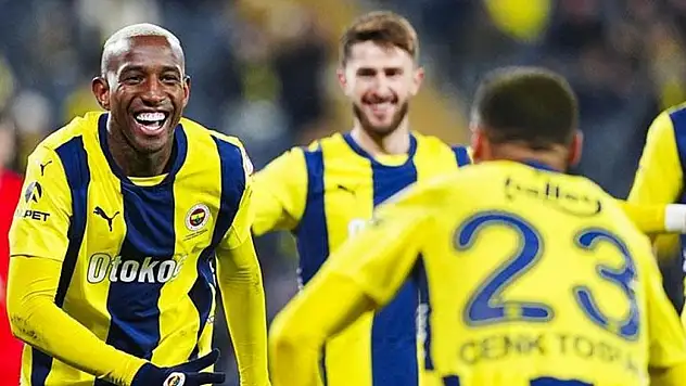 Fenerbahçe'de Neler Oluyor! Taraftar transfer beklerken yıldız oyuncu Flamengo'nun radarında