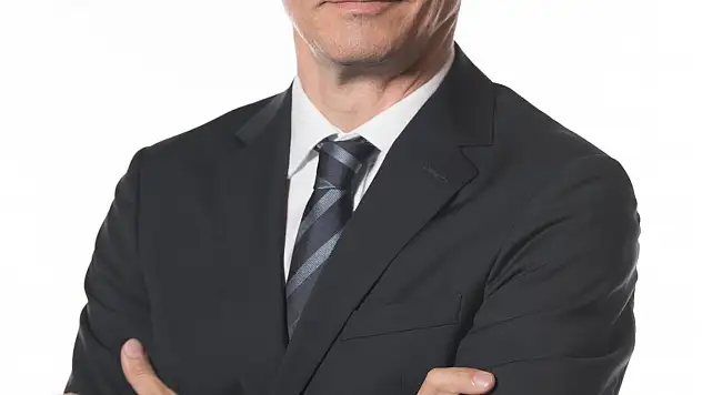 Geleceğin İş Gücünü Şekillendiren Temel Dinamikler: Teknoloji, Eşitlik ve Sürekli Öğrenme