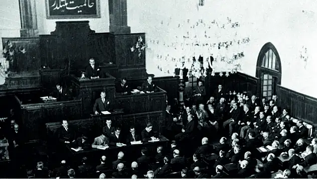 Geniş Hürriyetler İçeren İhtilal Anayasası 9 Haziran 1961'de Yürürlüğe Girmişti