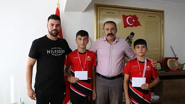 Güreş Türkiye Şampiyonasında İlimizi Temsil Eden Sporculardan Başarı