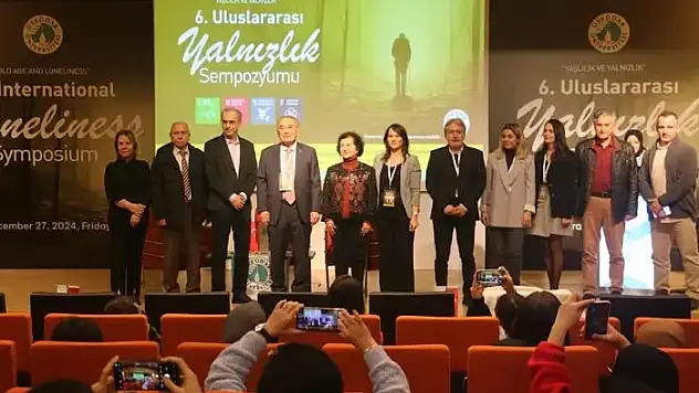 Her 10 Yaşlıdan 7'si Yalnız Hissediyor!