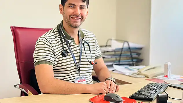 İç Hastalıkları Uzmanı Dr. Eren Yalçın Siirt'te Göreve Başladı