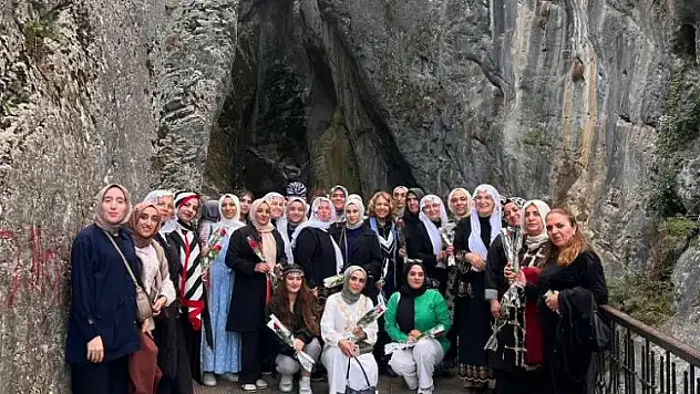 İçişleri Bakanlığının 'Huzur ve Kardeşlik Buluşmaları' Kapsamında Siirtli Kadınlar Bursa'da