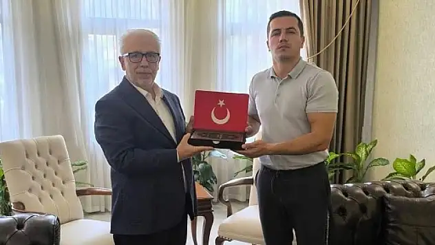 İl Müftüsü Pinal'dan Eruh'a Ziyaret: Kaymakam Meral'e Hayırlı Olsun, Kur'an Kursu ve Cami İnşaatlarında İnceleme