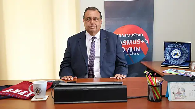 'İsrail Akdeniz'deki Enerji Kaynaklarını Ele Geçirmek İstiyor'
