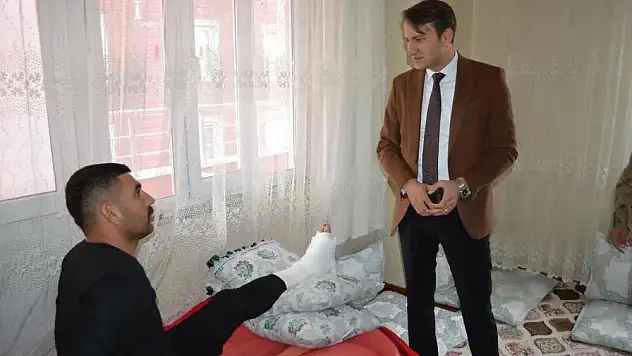 Kaymakam Özcan'dan Yaralı Güvenlik Korucusuna Ziyaret