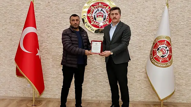 Kaymakam Serin'den Yangında Tahliyeye Yardımcı Olanlara Plaket