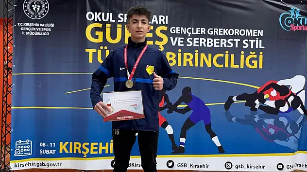 Kırşehir'den Madalyayla Döndü