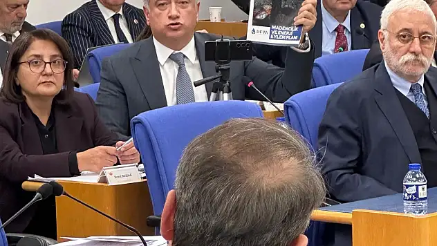 Kısacık'tan Bakan Bayraktar'a: Enerji Rezervlerimiz Artarken, Halkımızın Faturası Neden Düşmüyor?