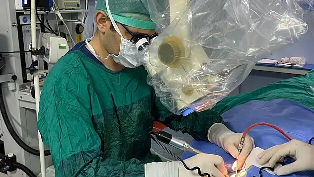 Kulak Rahatsızlığına Siirt Hayat Hastanesi'nde Şifa Buldu