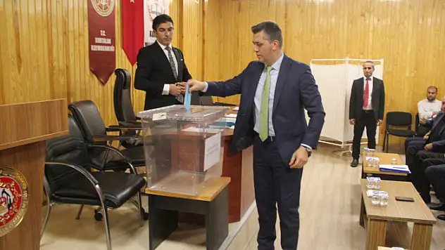 Kurtalan'da, Köylere Hizmet Götürme Birliği Encümen Seçimi Yapıldı