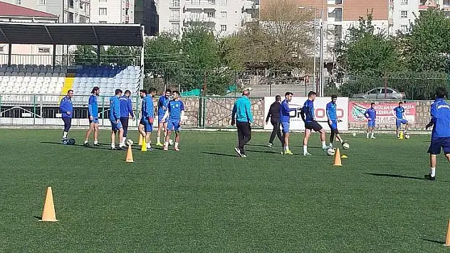 Kurtalanspor, Şırnak Petrolspor'a Mağlup Oldu