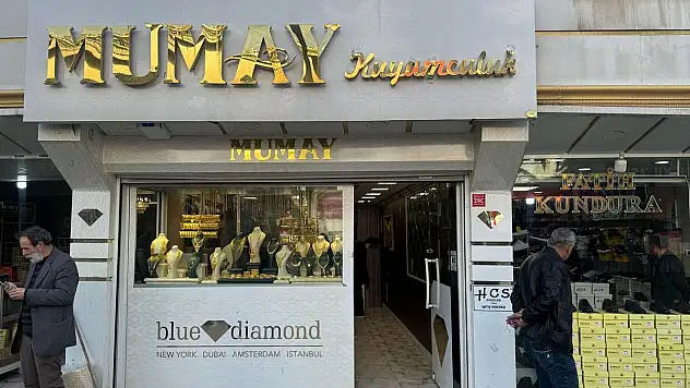Kuyumculukta Dev Bir Adım