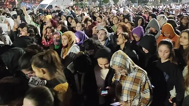 KYK Yurdunda Bir Asansör Vakası Daha!
