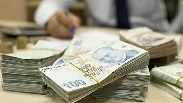 Maaşlar Artık Elden Ödenemeyecek! Yeni Uygulama 1 Temmuz'da Yürürlüğe Giriyor
