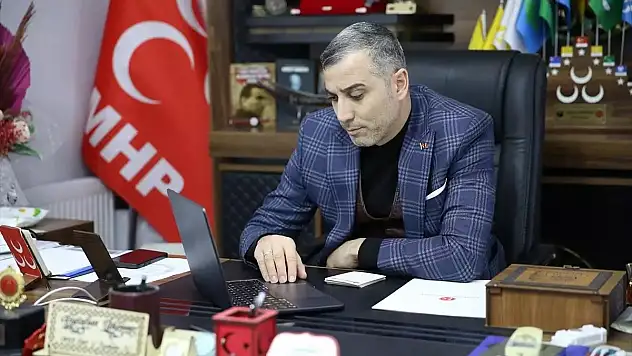 MHP'li Tükenmez 'Yılın Kareleri' Oylamasına Katıldı